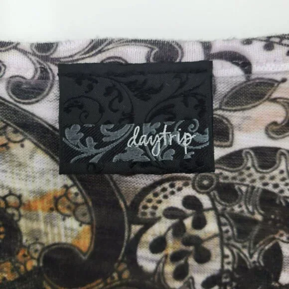 Daytrip Womens Boho Leopard Print Knit Top Sz S Brown Sequin V-Neck Slimming - Picture 5 of 8